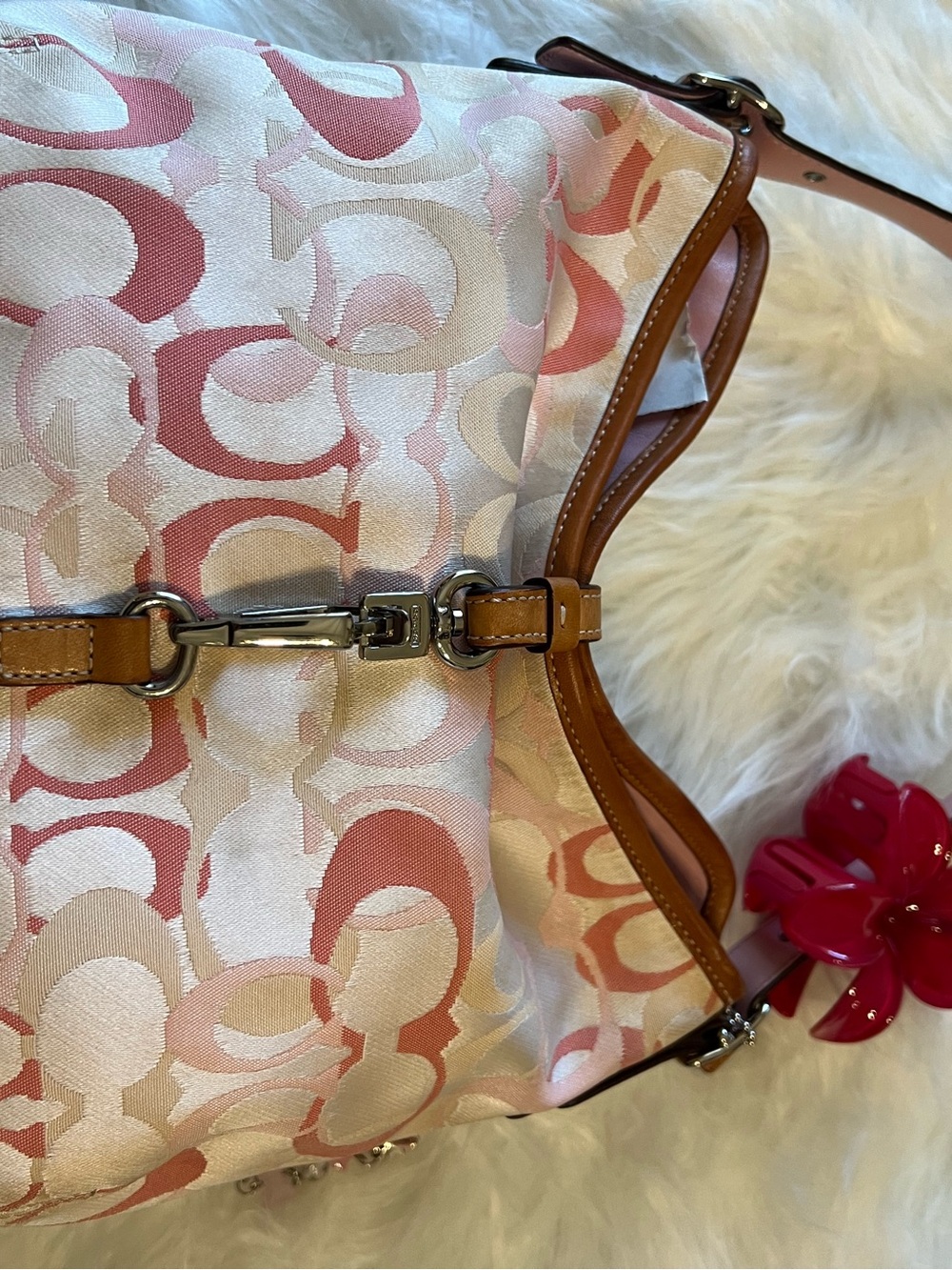 Coach Pink and Cream Signature Jacquard Shoulder Bag - Picture 3 of 4